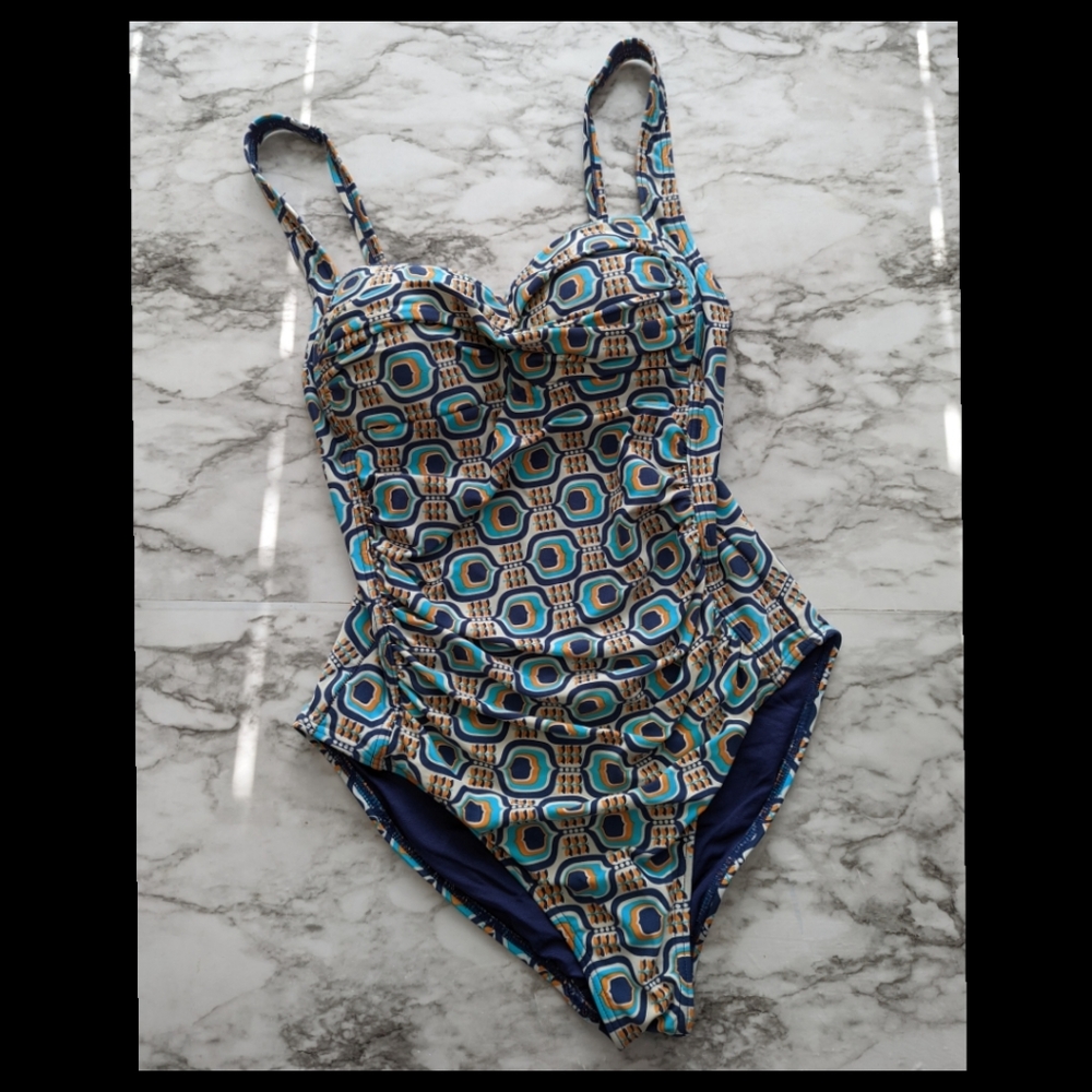 Bond Eye Australia One Piece Swimwear size 4
